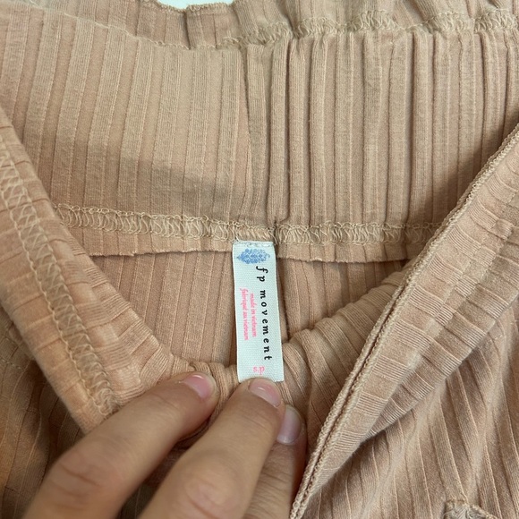Free People movement Women's Tan Wide-Leg Pants with pockets - Picture 2 of 6